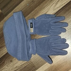 L.l. Bean Beanie And Gloves Set Color Purple